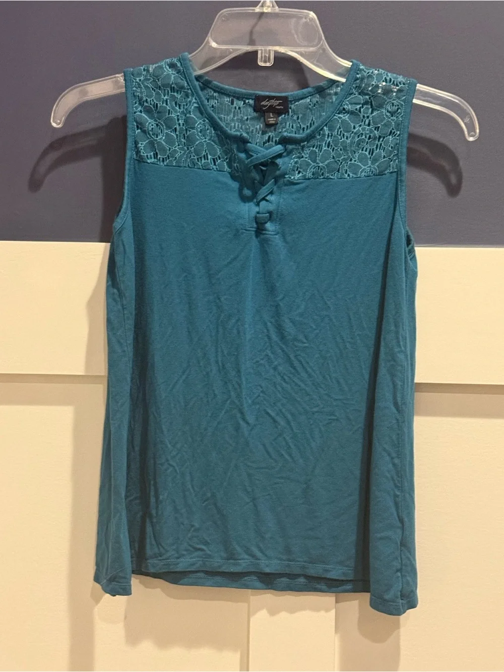 Daytrip Teal Lace Yoke Sleeveless Tank with Front Tie Youth Size L